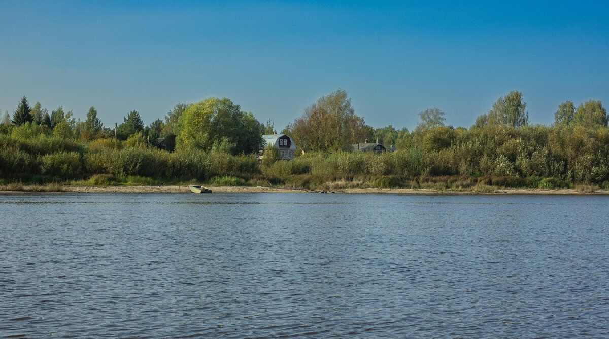 The village of Pakhotino from the side of the Sukhona River on a September day | 4 - Sergey Sonvar