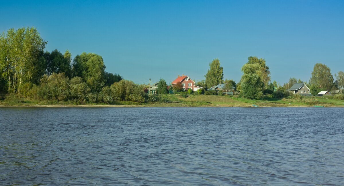 The village of Pakhotino from the side of the Sukhona River on a September day | 11 - Sergey Sonvar