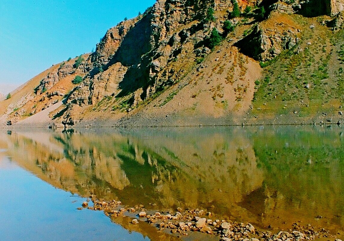 ДОЛИНА БАДАКСАЯ, озеро. - Виктор Осипчук