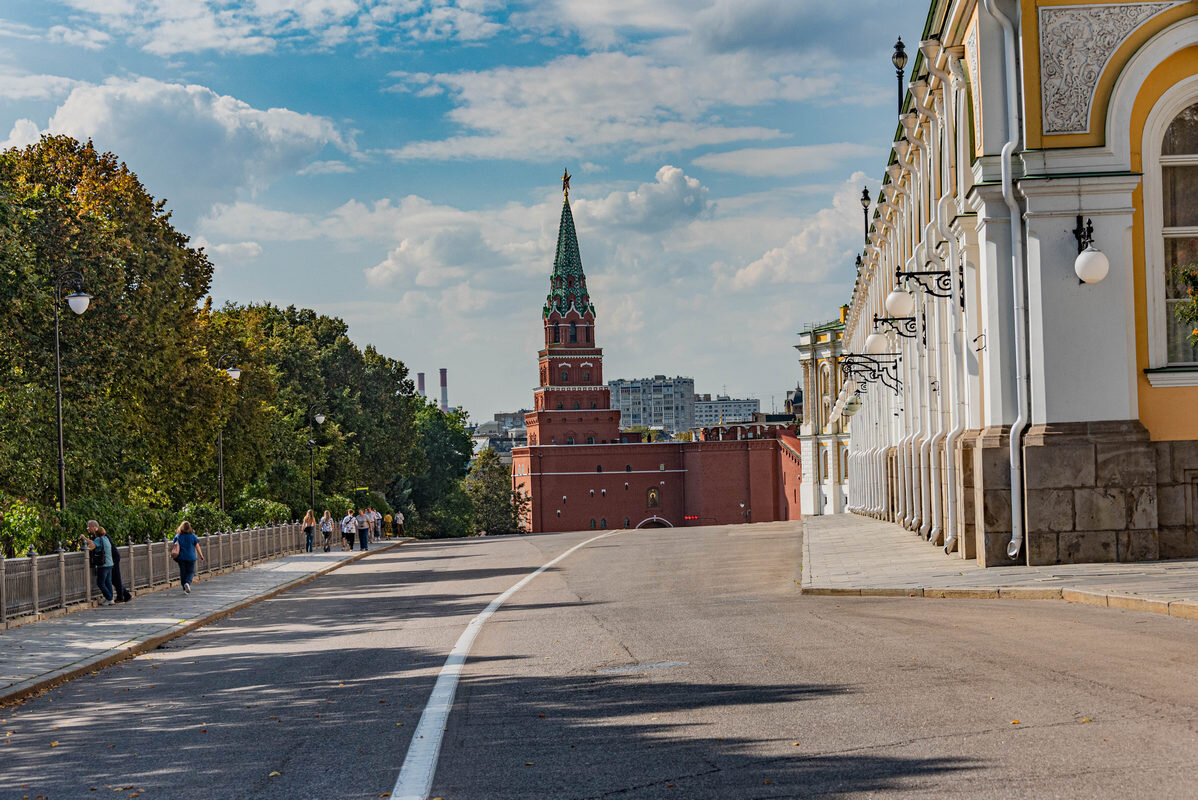 *** - Дмитрий Лупандин