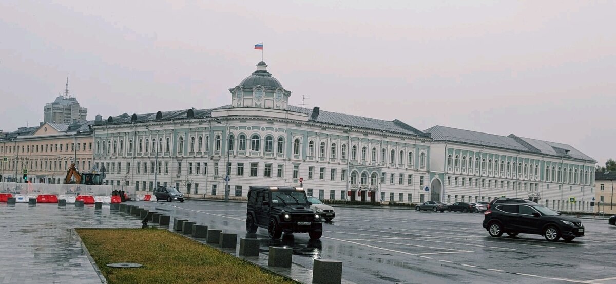 На площадях старой Твери - Георгиевич 