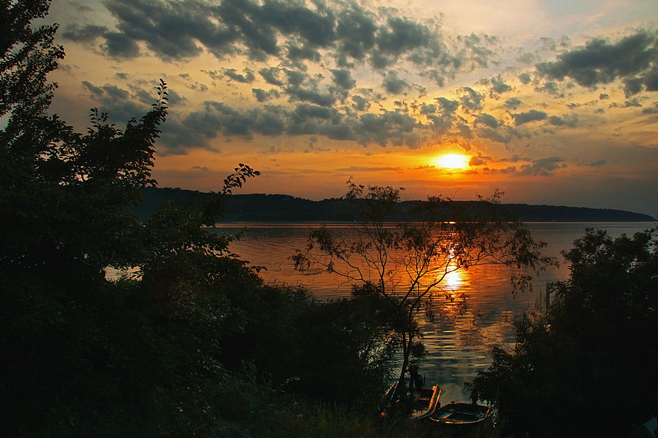Закат солнца на Каневском водохранилище - Олег Самотохин