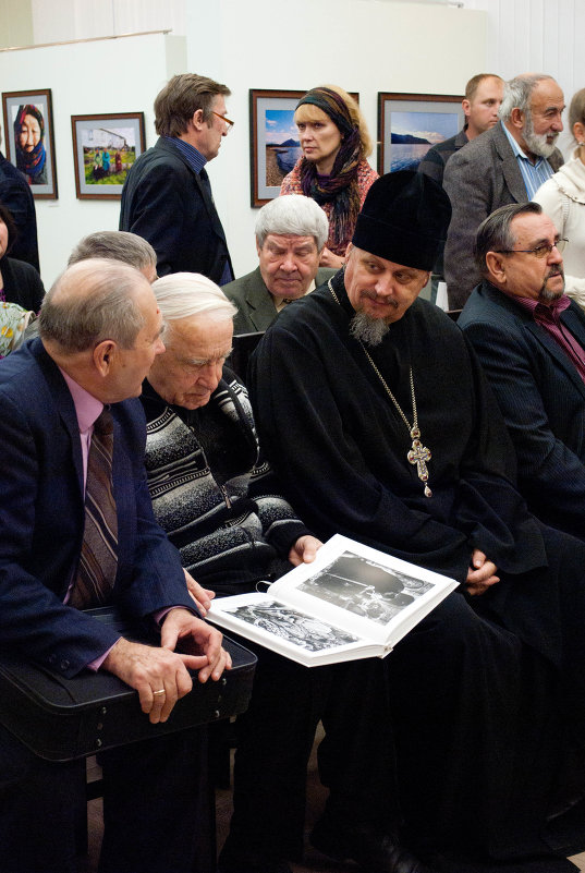 Презентация фотолетописи &amp;amp;quot;Святая Русь&amp;amp;quot; Павла Кривцова - Александра Лазукова