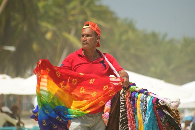 Торговец на пляже Венесуэлы - Коцур Наталия 