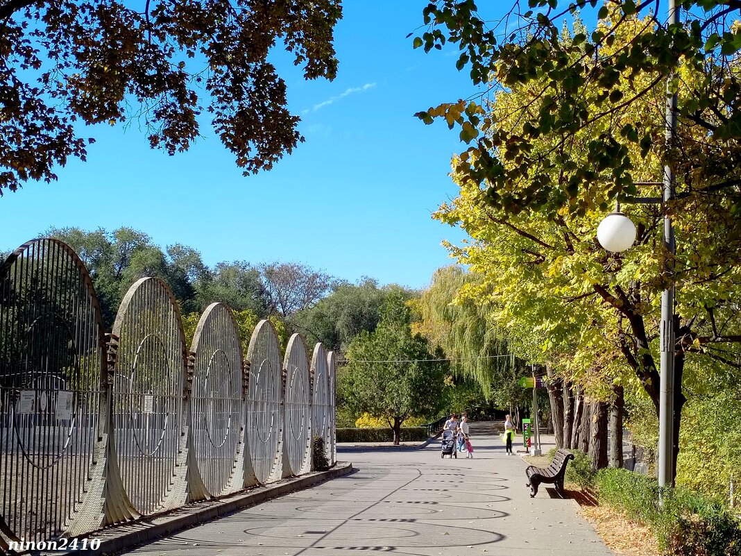 В ростовском зоопарке - Нина Бутко