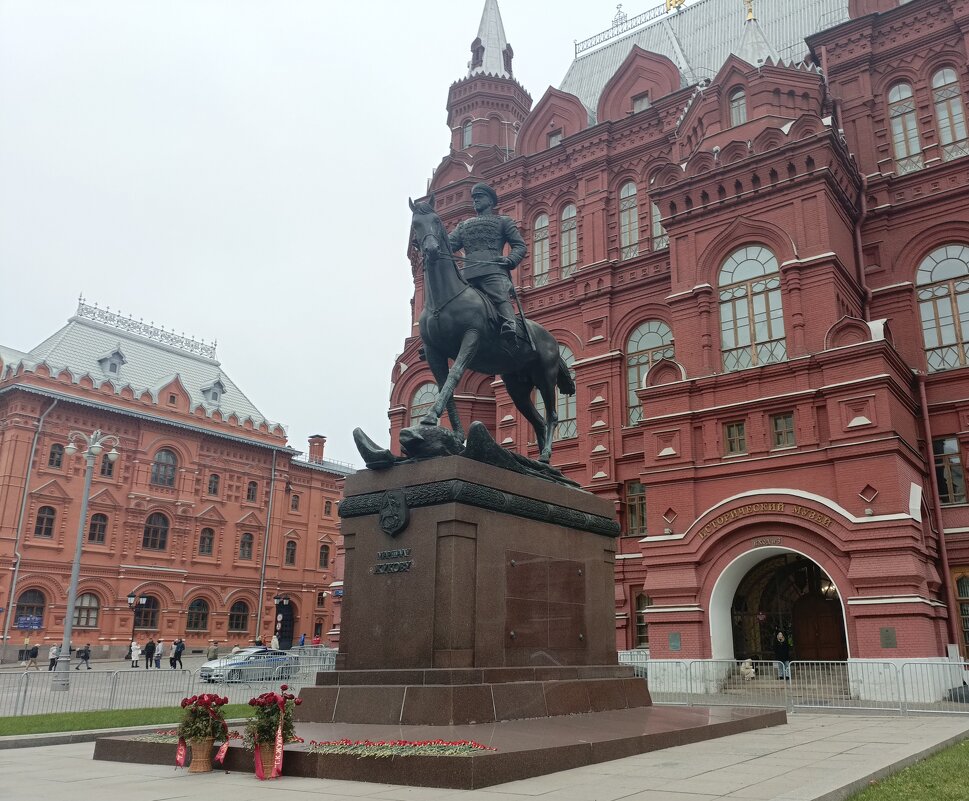 Жуков в Москве - Митя Дмитрий Митя