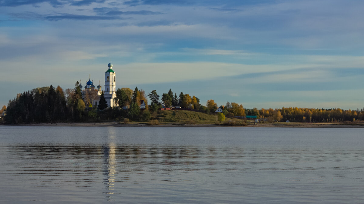 Church of Athanasius the Great on the bank of the Kubena River in October | 3 - Sergey Sonvar