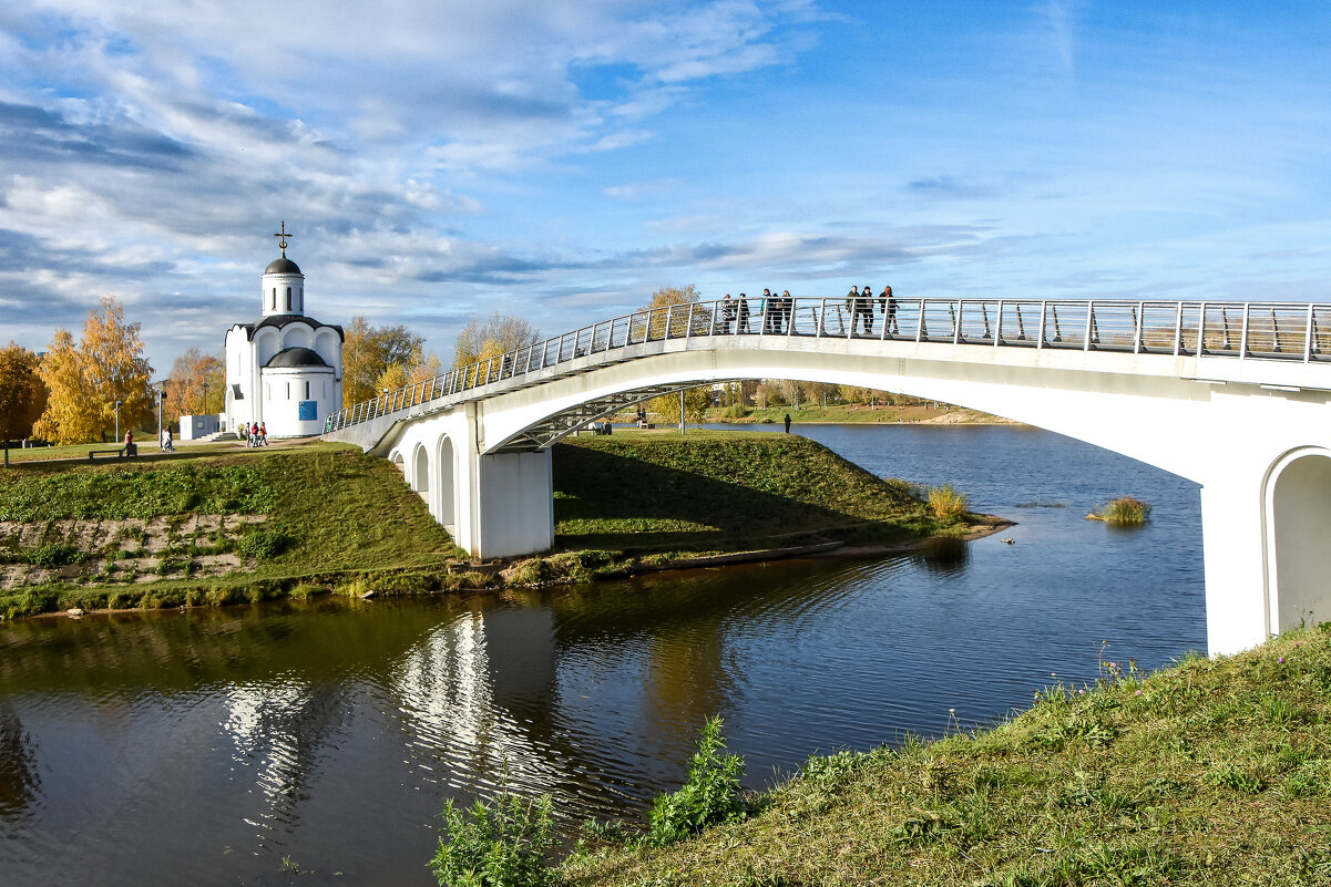 Мост через реку Тьмаку в Твери - Oleg S 