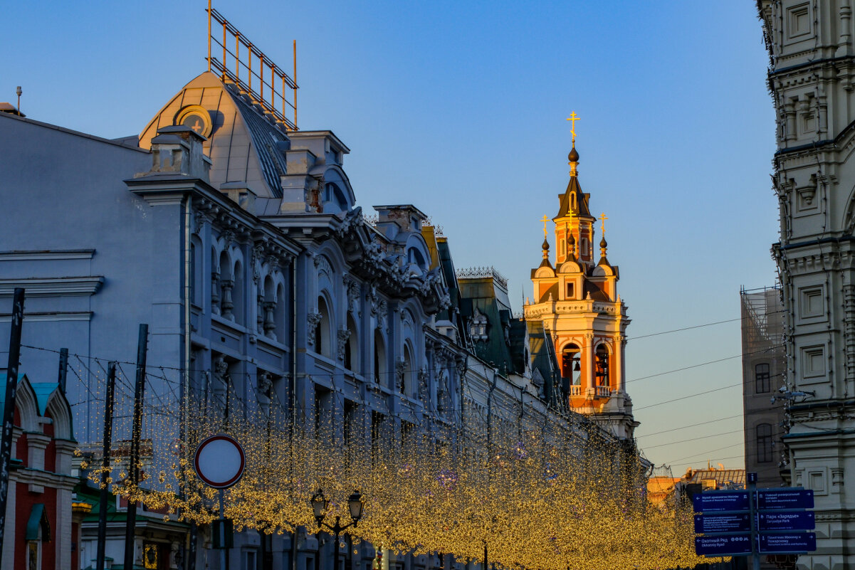 Москва: Никольская ул. - Георгий А