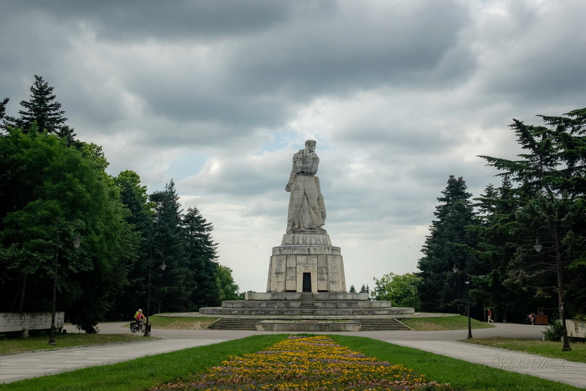 городском парке Варны... - Николай Гирш