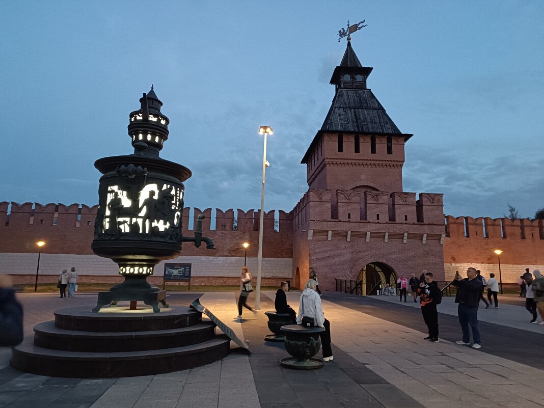 Тульский самовар вечером - svk *