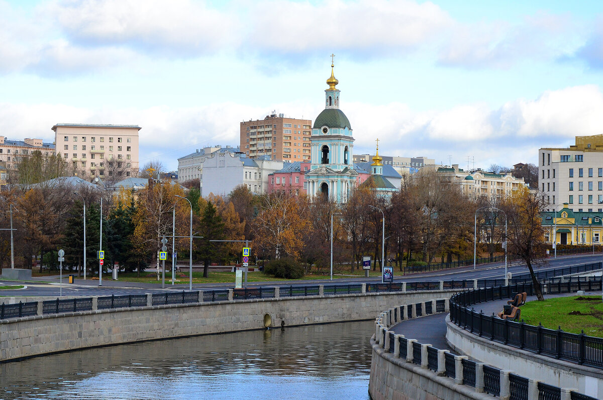 Москва. Церковь Троицы Живоначальной в Серебряниках. - Наташа *****