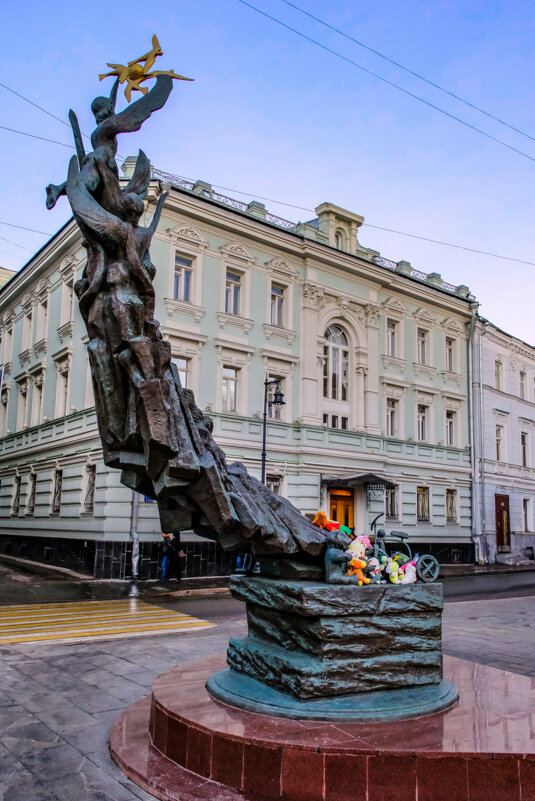 Памятник жертвам теракта в Беслане - Георгий А