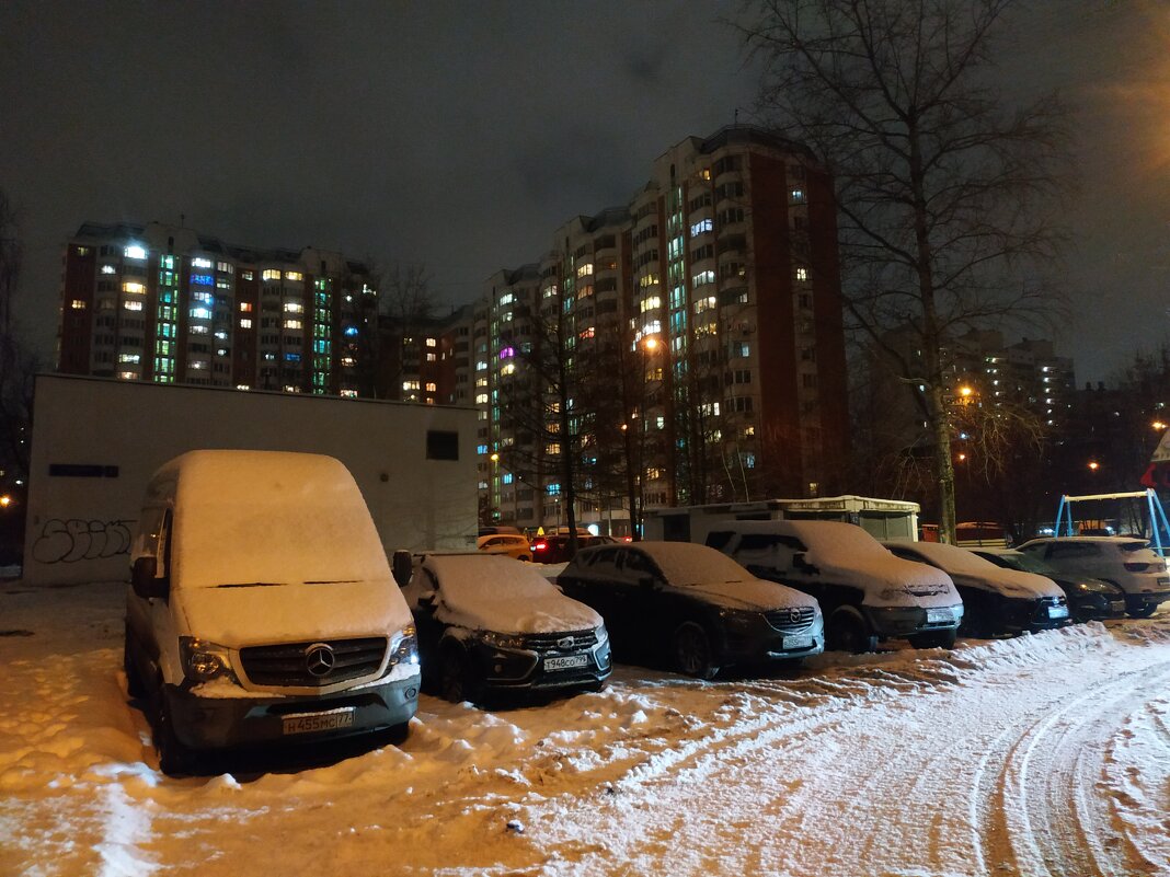 Москва вечерняя; мой двор - Андрей Лукьянов