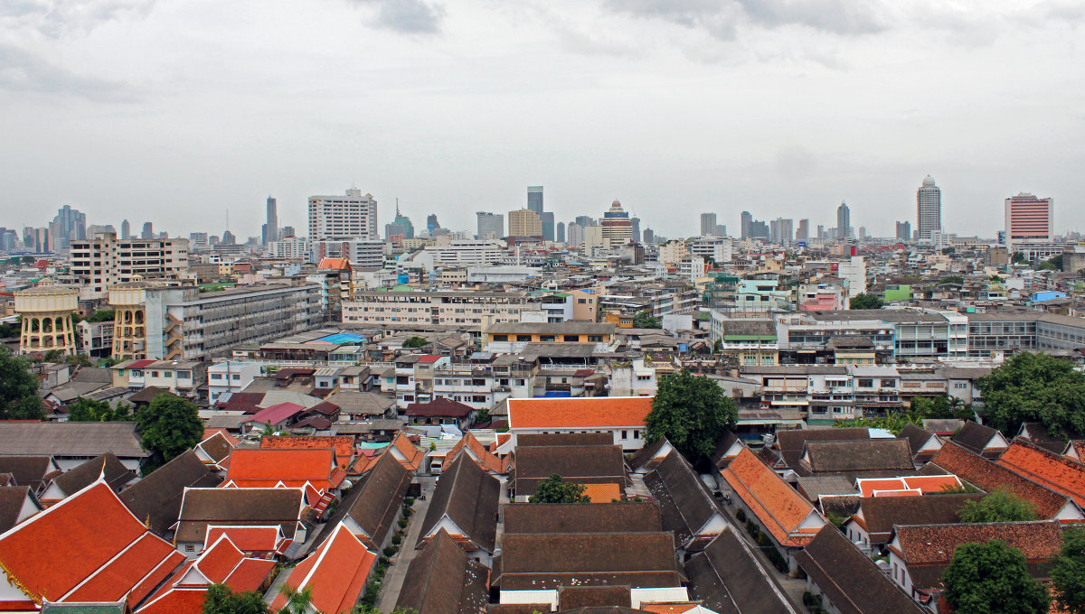 Бангкок. Вид с парапета храма на холме - Владимир Шибинский