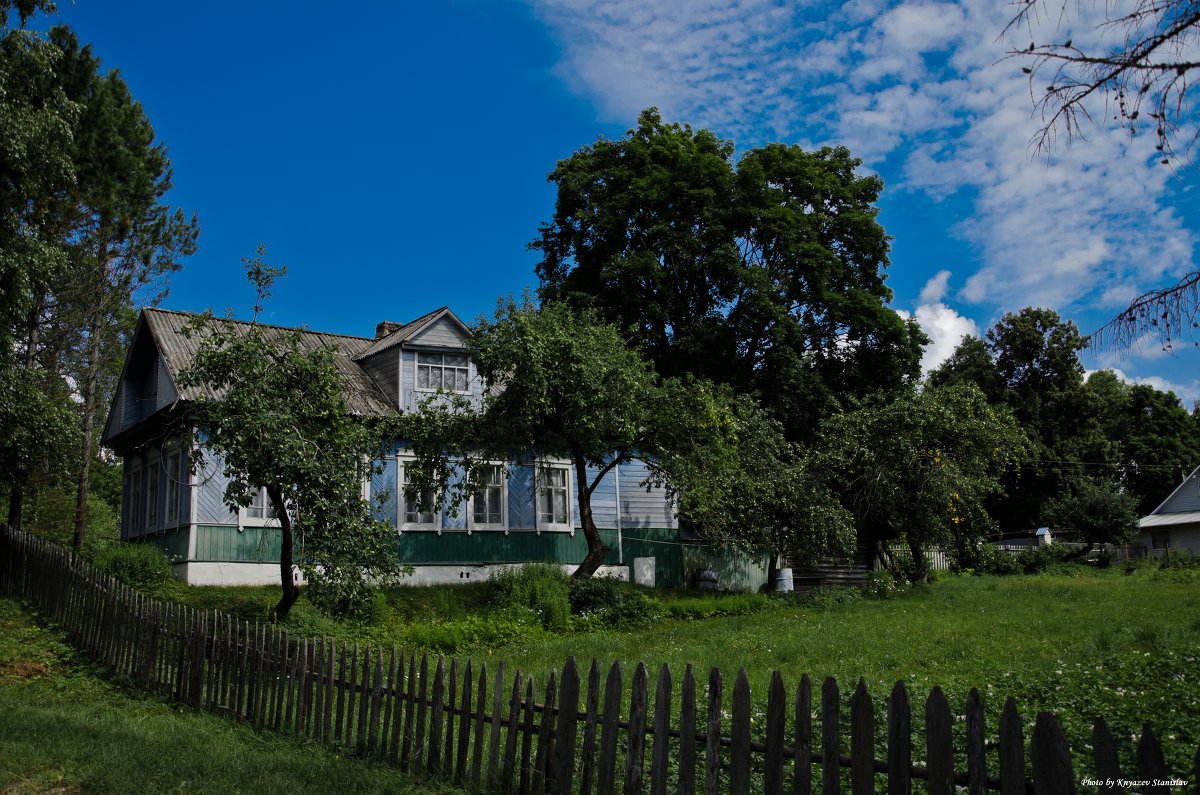 House in the village - Станислав Князев