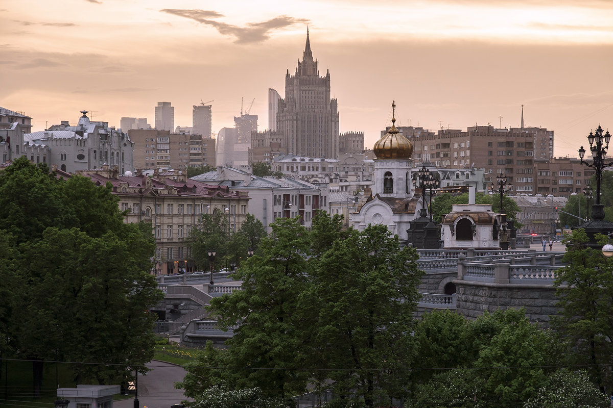 Москва. Закат. - Иван Иванов