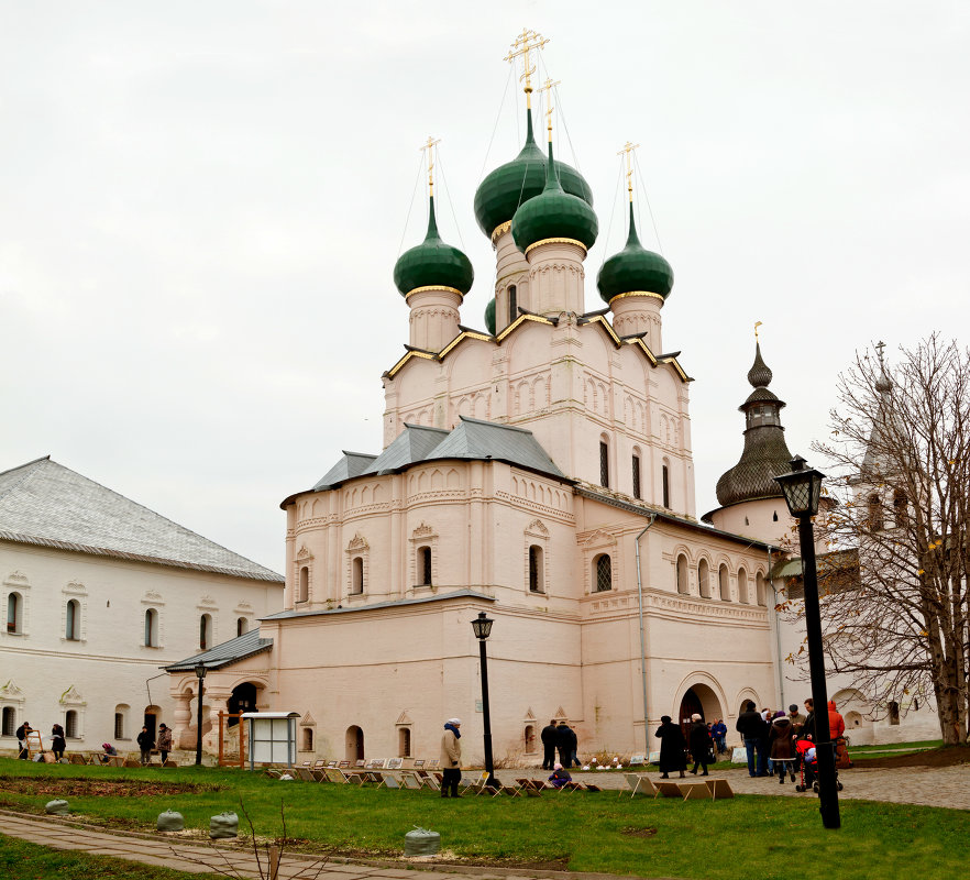 Церковь свт. Иоанна Богослова. Ростов Великий. - Yuri Chudnovetz