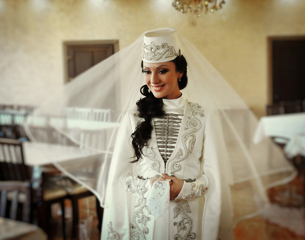 портрет невесты - Батик Табуев