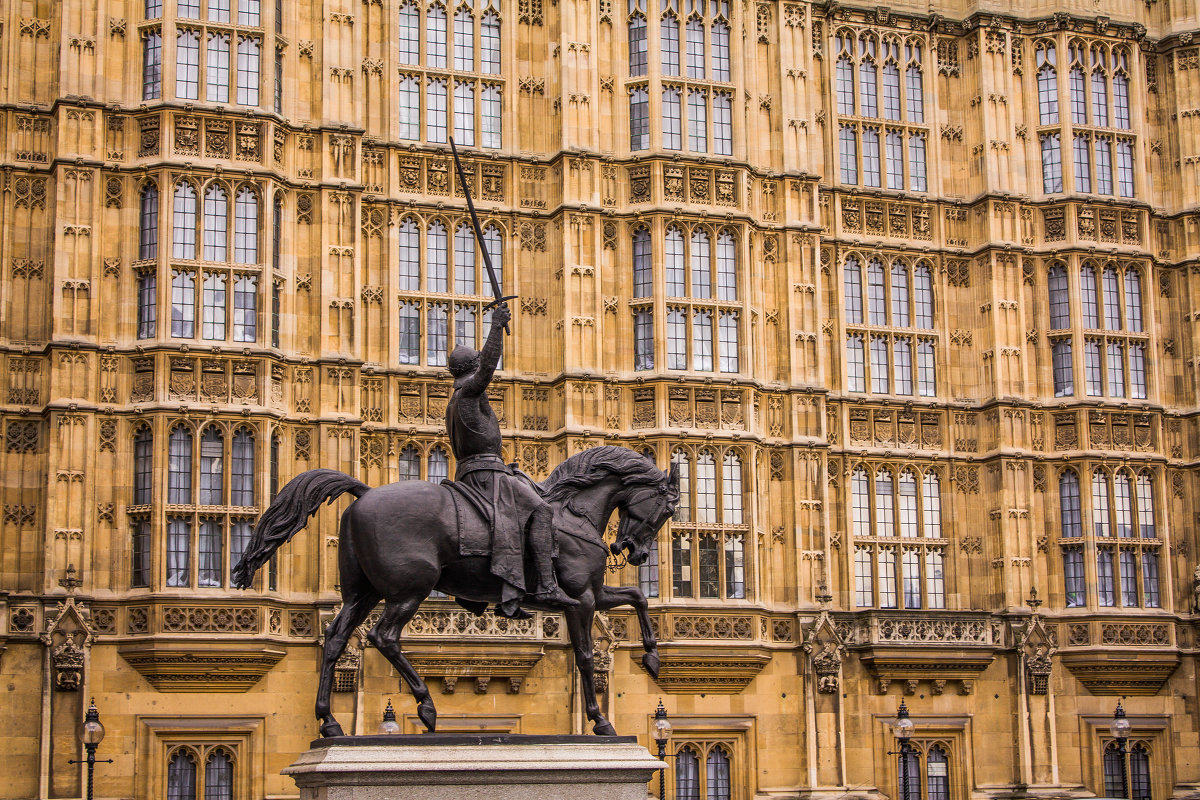 London - Юля Голубцова