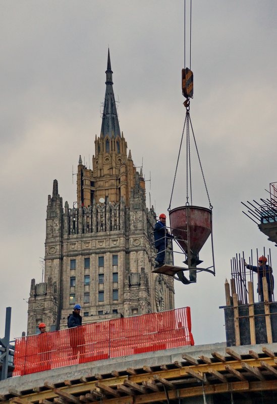 Сталинские высотки - Здание МИД РФ на Смоленской-Сенной площади - Евгений Жиляев