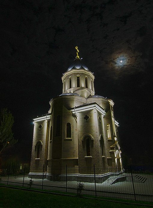 Армянская церковь Святого Воскресения - Владимир Манин