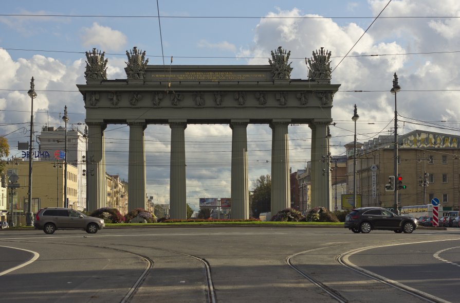 Московские ворота - небо в клеточку... - Алексей Никитин