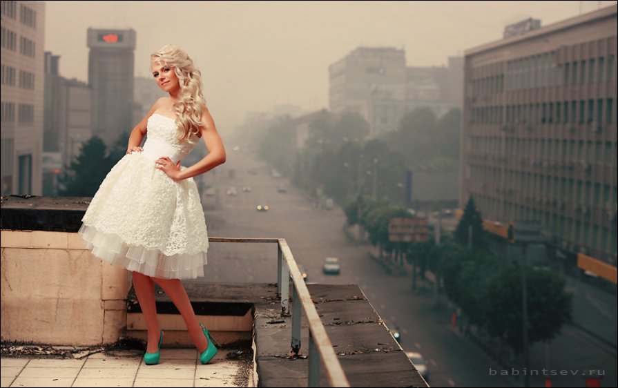 Портрет невесты в дымном городе - Виктор Бабинцев