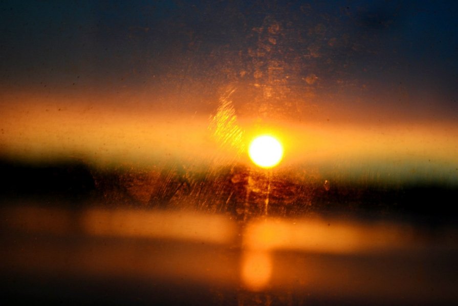Закат через окно поезда - Евгений Лисниченко