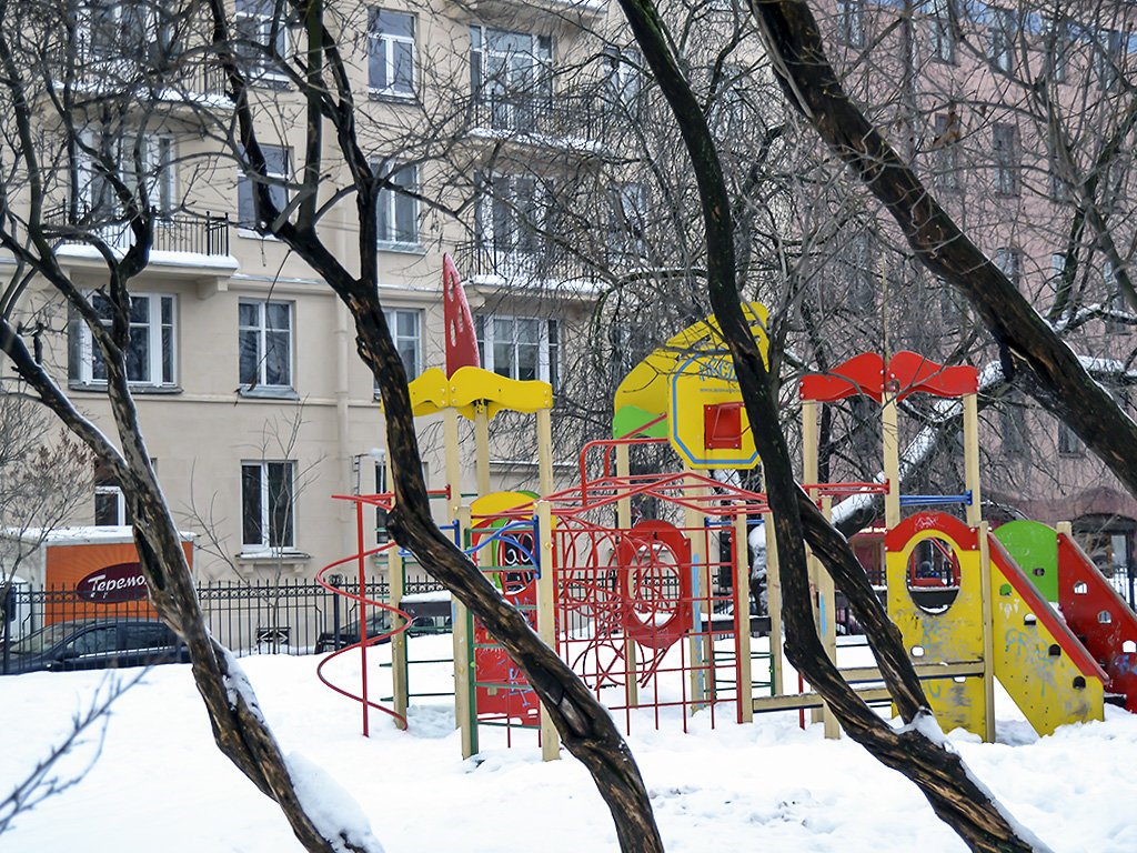 Детская площадка - Valerii Ivanov