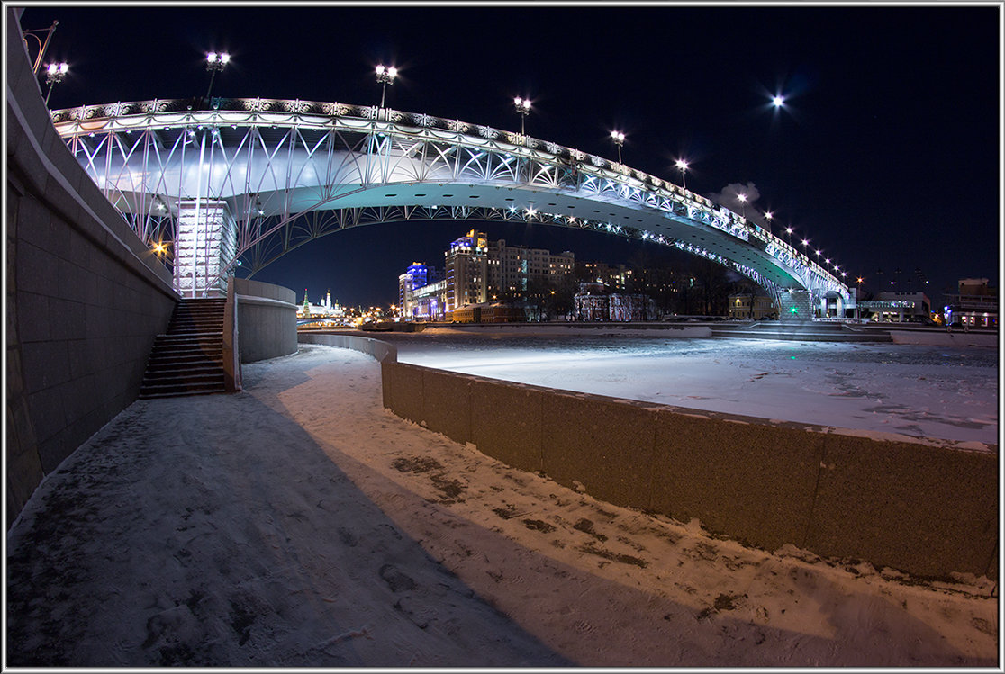 Патриарший мост - Михаил Розенберг