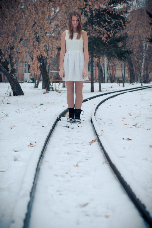 Девочка в парке - Мария Сидорова