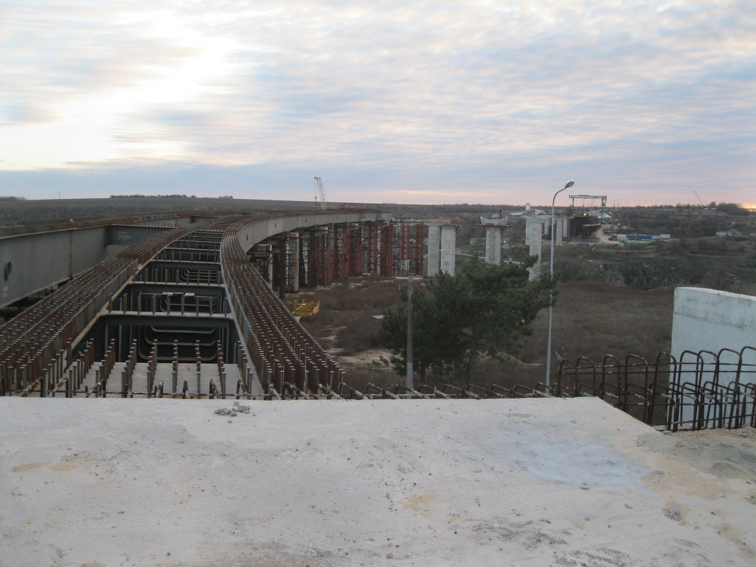строительство нового моста через старый Днепр - вид сверху - елена 