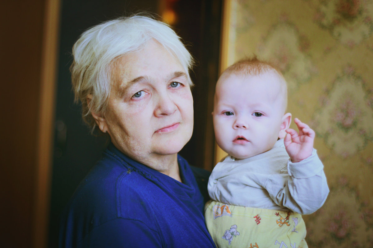Бабушка и внучка - Виталий Шулепов