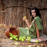 Scattered apples :: Михаил Пустовит