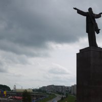 Памятник Иисусу в г.Прокопьевске :: Ann Chusa