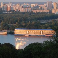 Киев взгляд из парка :: Natalia 