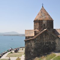 Монастырь Севанаванк, на берегу озера Севан, Армения :: Manvel Babayan