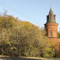 Башня на углу усадьбы :: Сергей Мягченков