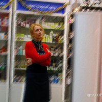 Аптекарь ... мегомаркета. :: Игорь Пляскин