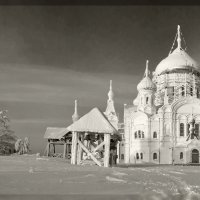 Белогорский монастырь :: Сергей Компаниец