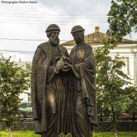 Памятник Петру и Февронии :: Андрей Баськов