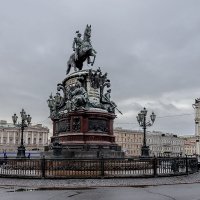 Санкт-Петербург, Исаакиевская площадь, памятник Николаю I :: Александр Дроздов