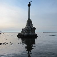 Памятник затопленным кораблям :: Наталия С-ва