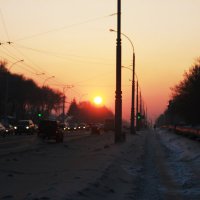 Городской закат. :: Александр Ломов