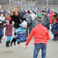 На празднике в Сокольниках :: tolik.solo 