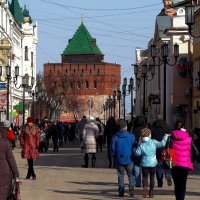 Март в городе... :: Александр Зотов