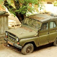 старый дворик :: Марина Брюховецкая