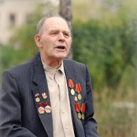Ветеран рассказывает о войне :: Роман Суханов
