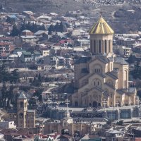 Паломничество. Собор Святой Троицы. Тбилиси. Грузия. :: Мария Рябкова